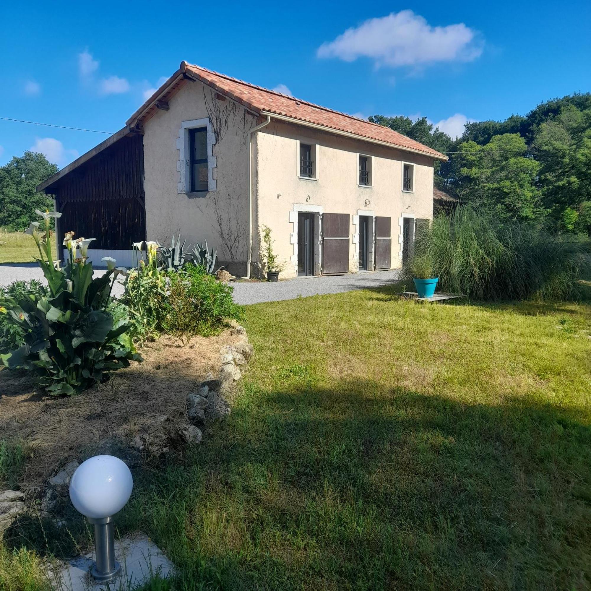 Gite De Lamourelle Lacquy Exterior photo